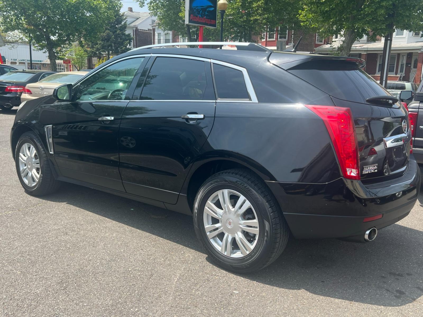 2013 BLACK /Beige leather Cadillac SRX (3GYFNGE37DS) , located at 1018 Brunswick Ave, Trenton, NJ, 08638, (609) 989-0900, 40.240086, -74.748085 - Can you say "Brand New" because that is exactly what this vehicle is.. Brand new in every way with only 29k Miles on it!! A must see in every way! - Photo #4